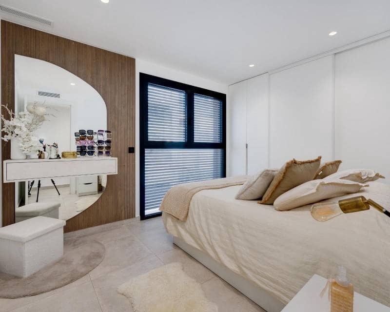 3 slaapkamer Appartement te koop in Torrevieja met garage - € 360.000 (Ref: 9451441)