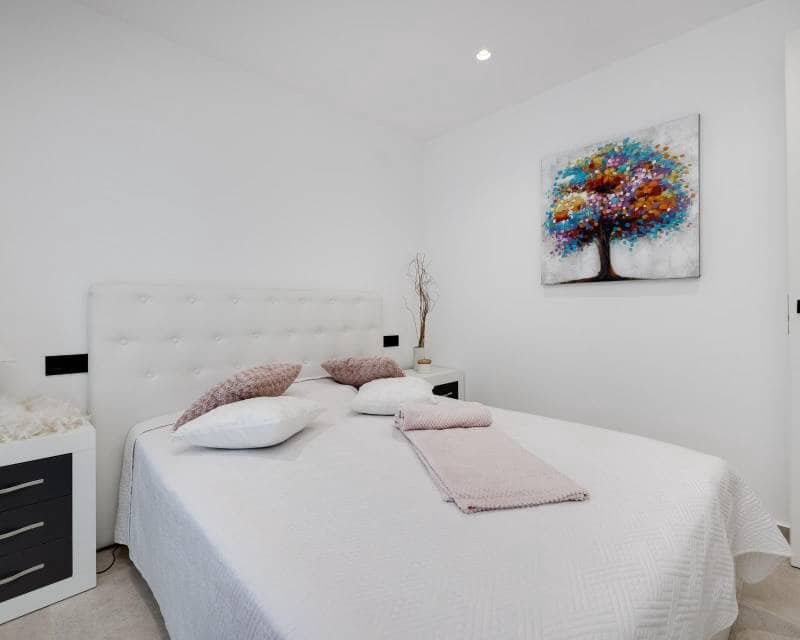 3 slaapkamer Appartement te koop in Torrevieja met garage - € 360.000 (Ref: 9451441)