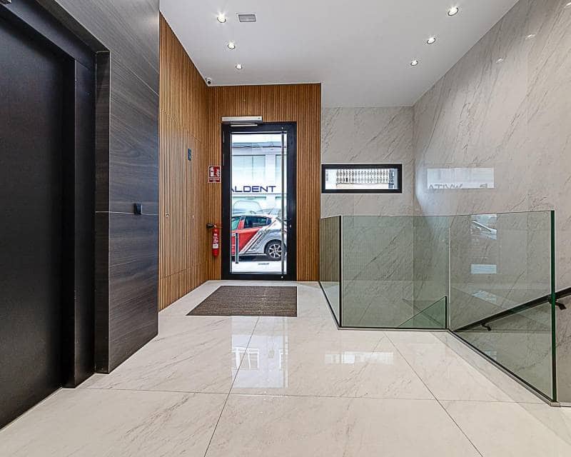 3 slaapkamer Appartement te koop in Torrevieja met garage - € 360.000 (Ref: 9451441)