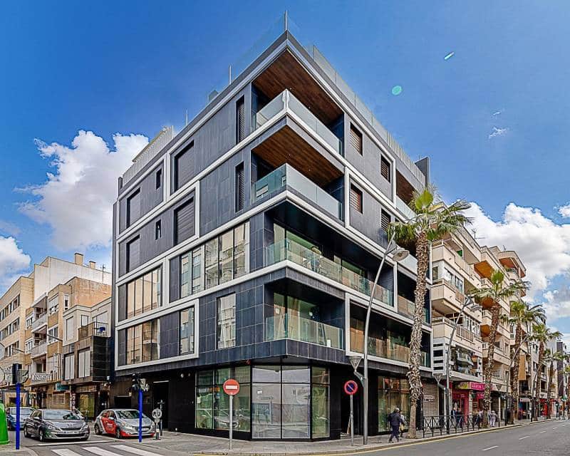 3 slaapkamer Appartement te koop in Torrevieja met garage - € 360.000 (Ref: 9451441)