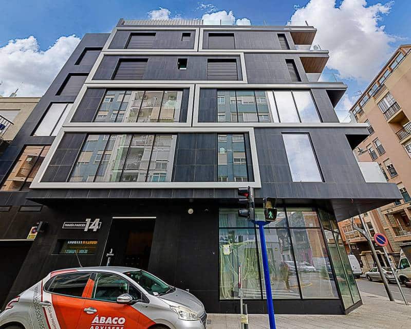 3 slaapkamer Appartement te koop in Torrevieja met garage - € 360.000 (Ref: 9451441)