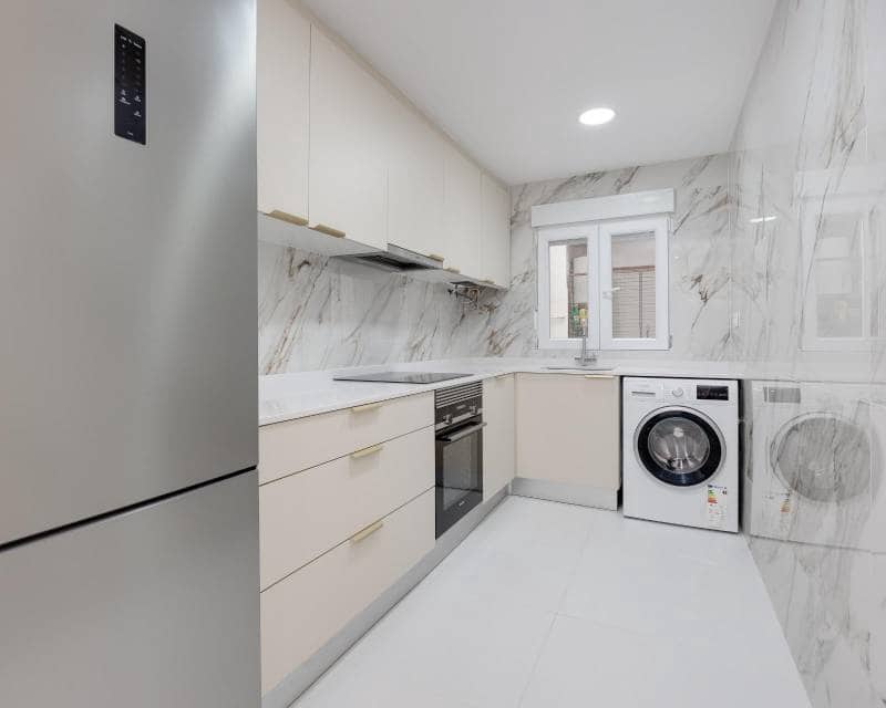 3 camera da letto Appartamento sulla Spiaggia in vendita in Torrevieja - 255.000 € (Rif: 9451442)