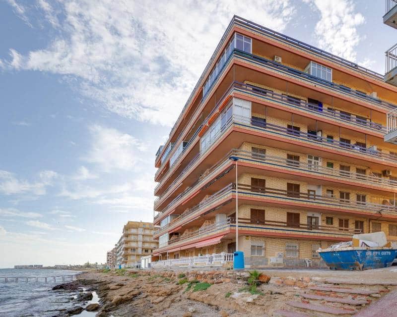 3 camera da letto Appartamento sulla Spiaggia in vendita in Torrevieja - 255.000 € (Rif: 9451442)
