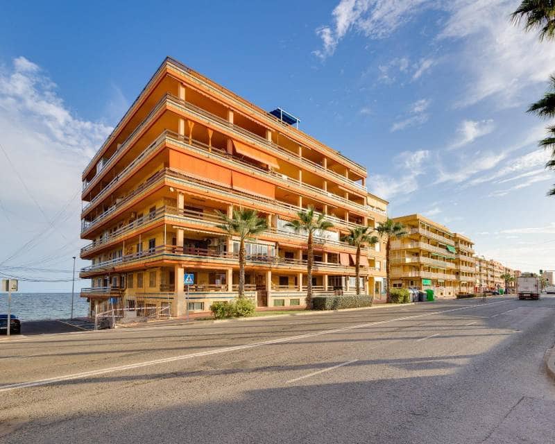 3 camera da letto Appartamento sulla Spiaggia in vendita in Torrevieja - 255.000 € (Rif: 9451442)
