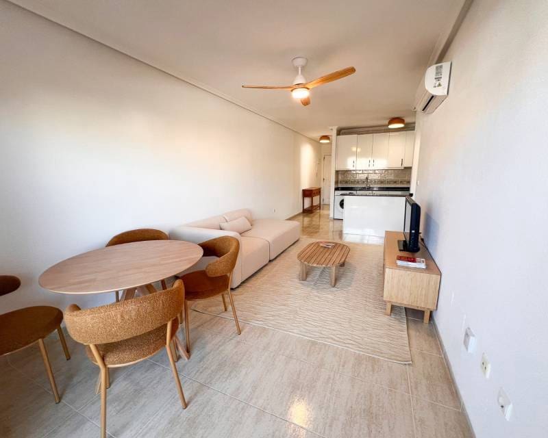 2 slaapkamer Appartement te koop in Orihuela Costa met zwembad - € 174.000 (Ref: 9451541)