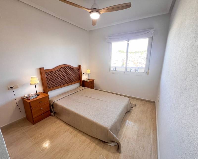 2 slaapkamer Appartement te koop in Orihuela Costa met zwembad - € 174.000 (Ref: 9451541)