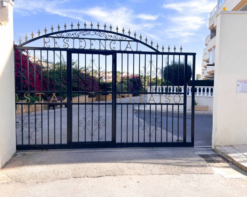 2 slaapkamer Appartement te koop in Orihuela Costa met zwembad - € 174.000 (Ref: 9451541)