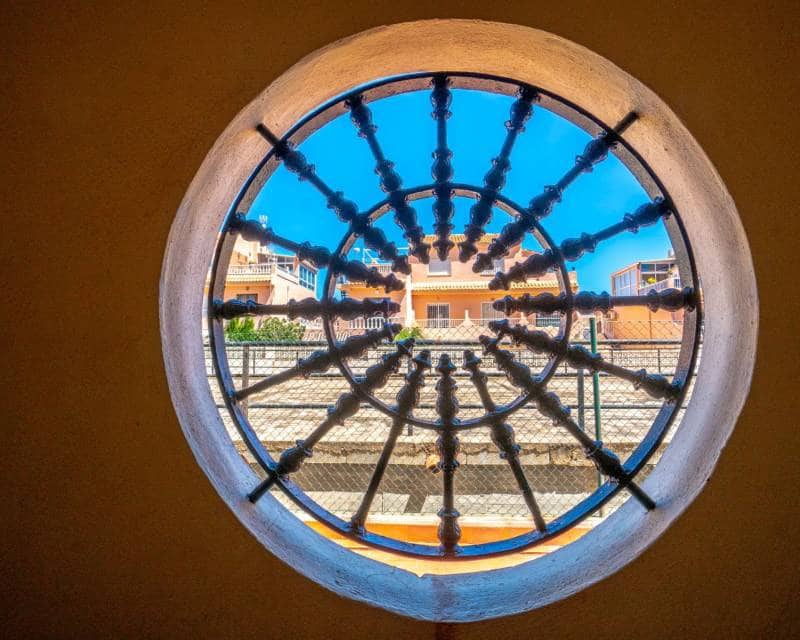 3 sypialnia Penthouse na sprzedaż w Torrevieja z garażem - 349 000 € (Ref: 9453584)