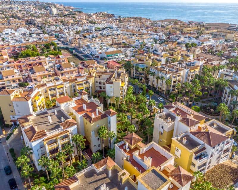 3 sypialnia Penthouse na sprzedaż w Torrevieja z garażem - 349 000 € (Ref: 9453584)