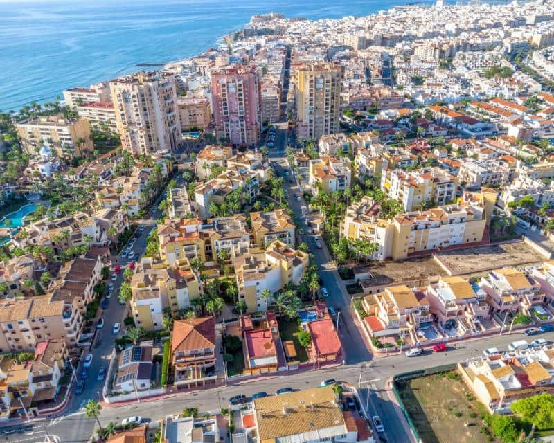 3 sypialnia Penthouse na sprzedaż w Torrevieja z garażem - 349 000 € (Ref: 9453584)