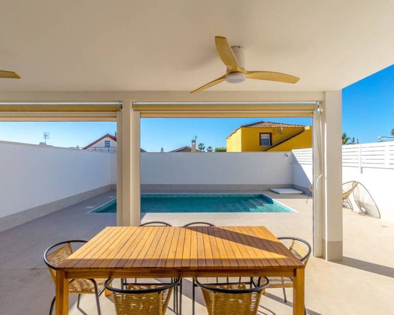 3 bedroom Villa for sale in El Chaparral with pool garage - € 499,000 (Ref: 9453675)