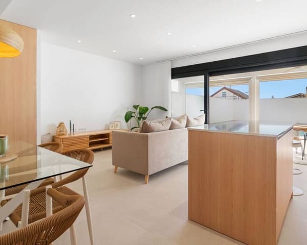 Chalet de 3 habitaciones en El Chaparral, Torrevieja en venta con piscina garaje - 499.000 € (Ref: 9453675)