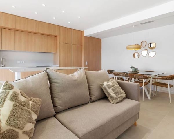 Chalet de 3 habitaciones en El Chaparral, Torrevieja en venta con piscina garaje - 499.000 € (Ref: 9453675)