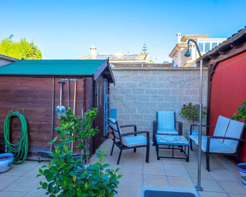 3 makuuhuone Huvila myytävänä paikassa El Chaparral mukana uima-altaan 
autotalli - 335 950 € (Ref: 9453677)