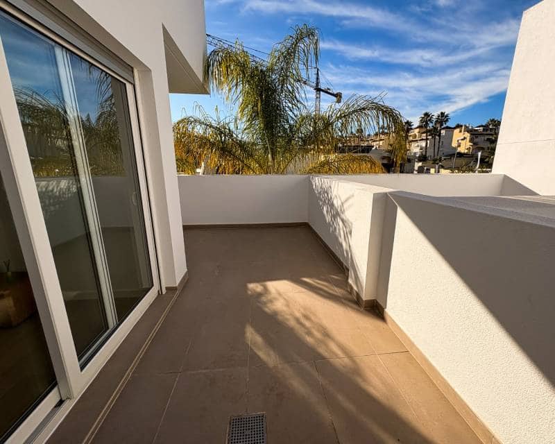 3 chambre Villa/Maison Semi-Mitoyenne à vendre à Ciudad Quesada avec piscine garage - 560 000 € (Ref: 9458415)