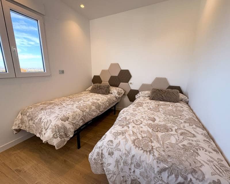 3 chambre Villa/Maison Semi-Mitoyenne à vendre à Ciudad Quesada avec piscine garage - 560 000 € (Ref: 9458415)