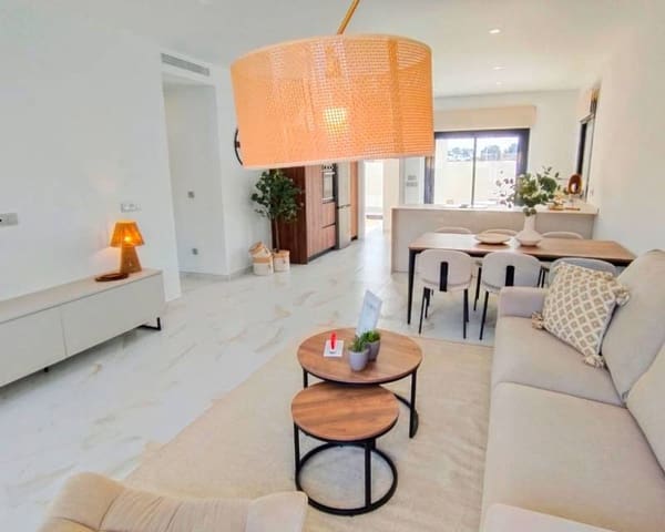 Chalet de 3 habitaciones en Pinar de Campoverde, Pilar de la Horadada en venta con piscina garaje - 422.500 € (Ref: 9466072)