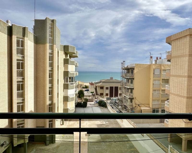 Apartamento de 2 habitaciones en Guardamar del Segura en venta con garaje - 339.000 € (Ref: 9466074)