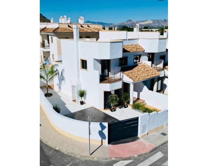 3 chambre Villa/Maison Mitoyenne à vendre à Cox avec piscine garage - 255 000 € (Ref: 9466229)