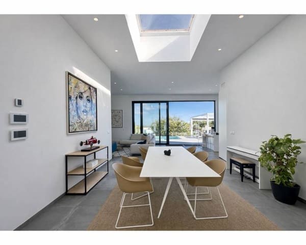 4 bedroom Villa for sale in Las Colinas Golf, Orihuela with pool - € 875,000 (Ref: 9471604)