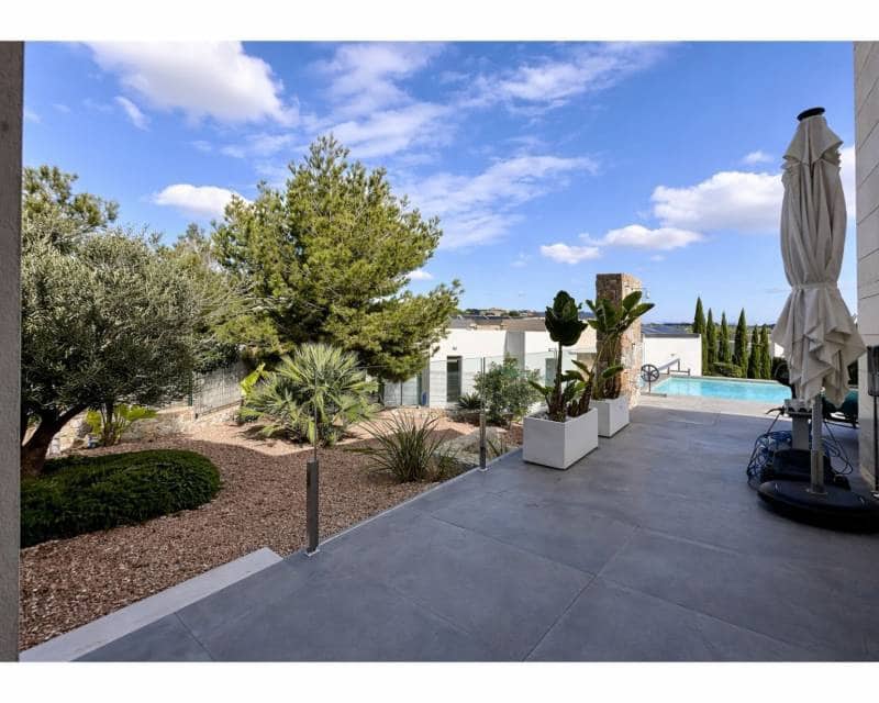 4 bedroom Villa for sale in Las Colinas Golf with pool - € 875,000 (Ref: 9471604)