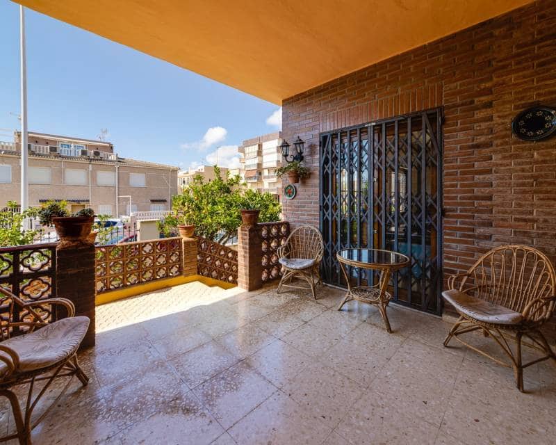 4 soveværelse Villa til salg i La Mata med garage - € 850.000 (Ref: 9473430)