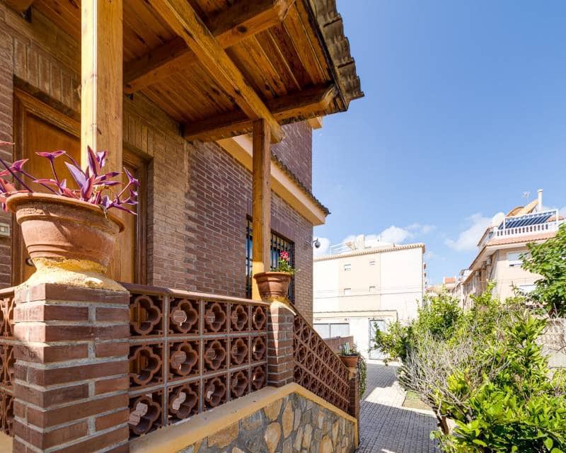 4 soveværelse Villa til salg i La Mata med garage - € 850.000 (Ref: 9473430)