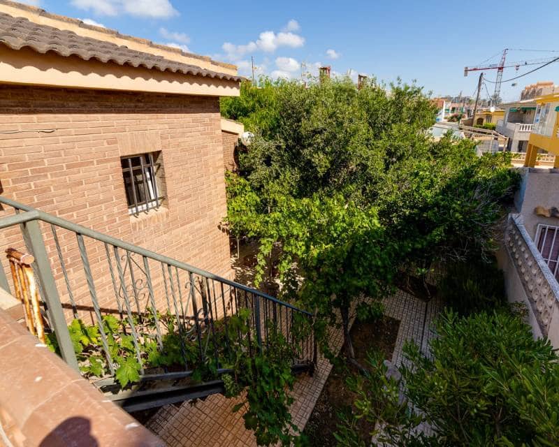 4 soveværelse Villa til salg i La Mata med garage - € 850.000 (Ref: 9473430)