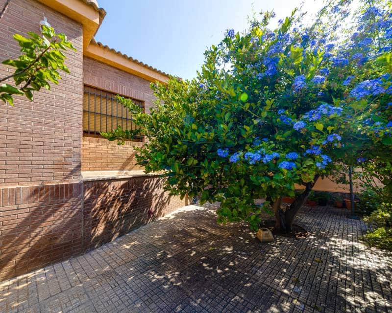 4 soveværelse Villa til salg i La Mata med garage - € 850.000 (Ref: 9473430)