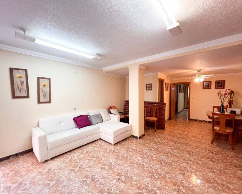 3 bedroom Beach Apartment for sale in Guardamar del Segura - € 245,000 (Ref: 9481640)