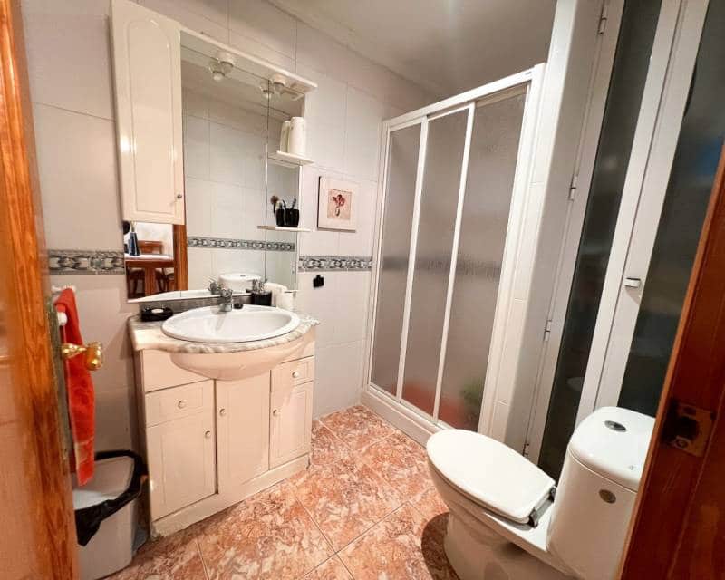 3 bedroom Beach Apartment for sale in Guardamar del Segura - € 245,000 (Ref: 9481640)