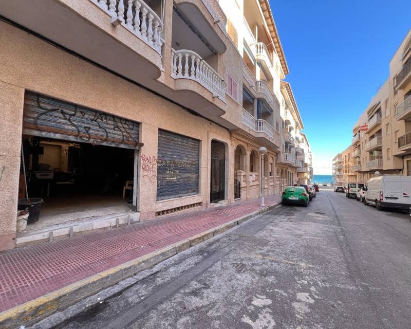 Commercial for sale in Guardamar del Segura - € 190,000 (Ref: 9484084)