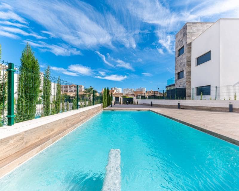 3 camera da letto Villa in vendita in La Manga del Mar Menor con piscina - 595.000 € (Rif: 9484085)