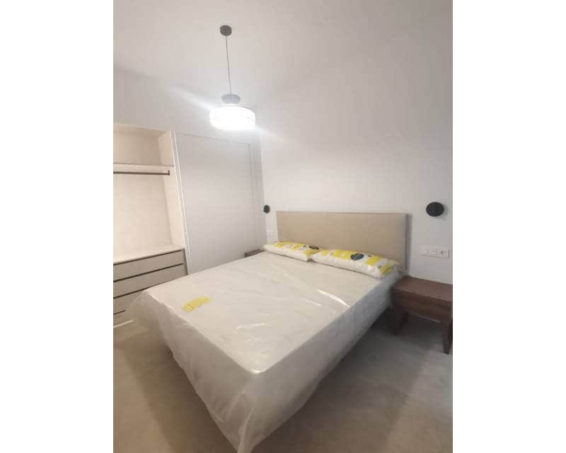 2 slaapkamer Appartement te koop in Torrevieja met zwembad - € 249.000 (Ref: 9484086)