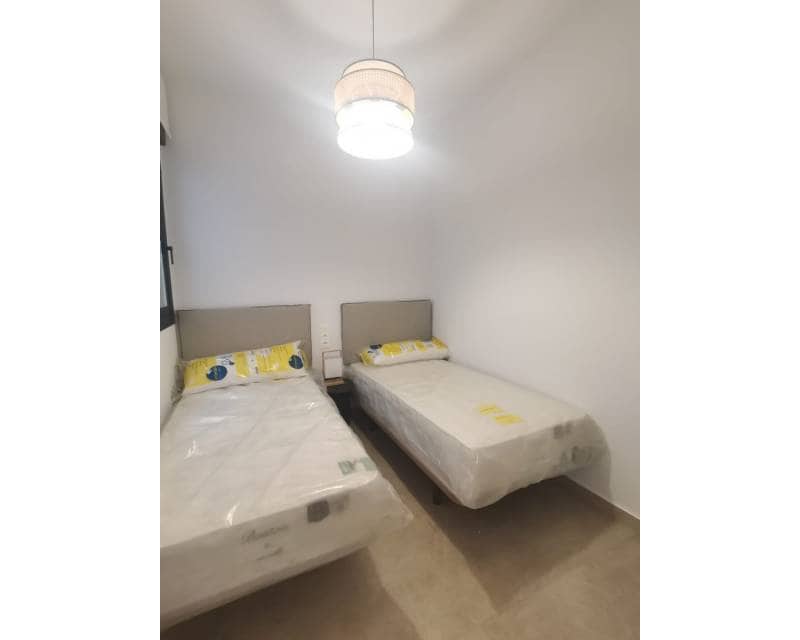 2 slaapkamer Appartement te koop in Torrevieja met zwembad - € 249.000 (Ref: 9484086)