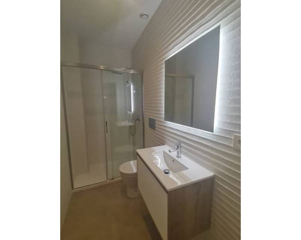 2 slaapkamer Appartement te koop in Playa de los Locos, Torrevieja met zwembad - € 249.000 (Ref: 9484086)