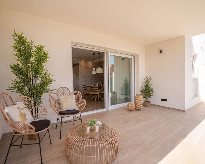 2 bedroom Penthouse for sale in Algorfa with pool - € 315,000 (Ref: 9487241)