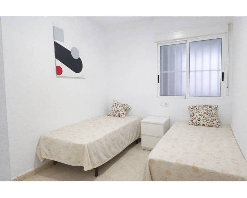 2 bedroom Apartment for sale in Guardamar del Segura - € 134,900 (Ref: 9502975)