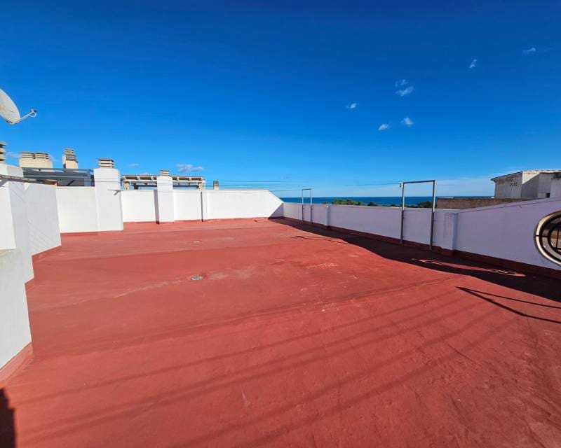 2 bedroom Apartment for sale in Guardamar del Segura - € 134,900 (Ref: 9502975)