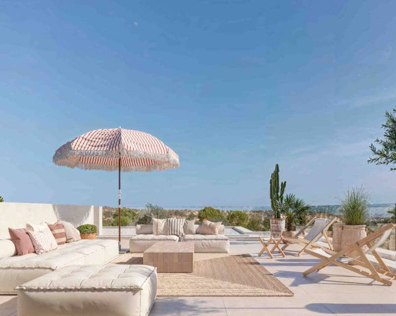 Chalet de 3 habitaciones en Las Colinas Golf en venta con piscina - 1.395.000 € (Ref: 9506324)