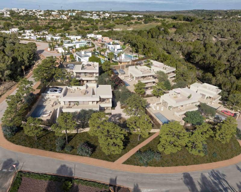 Chalet de 3 habitaciones en Las Colinas Golf en venta con piscina - 1.395.000 € (Ref: 9506324)