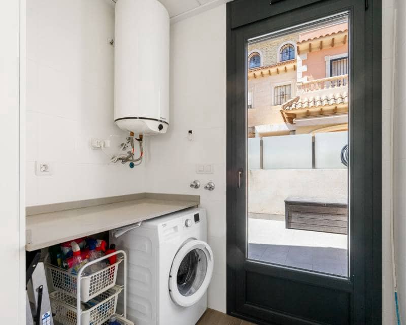 5 sypialnia Willa na sprzedaż w Aguas Nuevas z basenem - 439 000 € (Ref: 9506325)