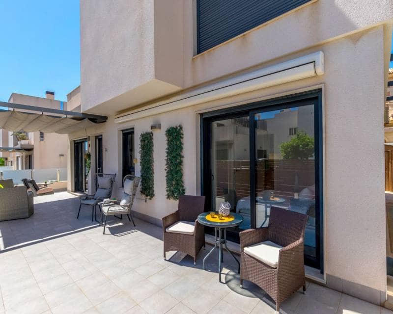 5 sypialnia Willa na sprzedaż w Aguas Nuevas z basenem - 439 000 € (Ref: 9506325)