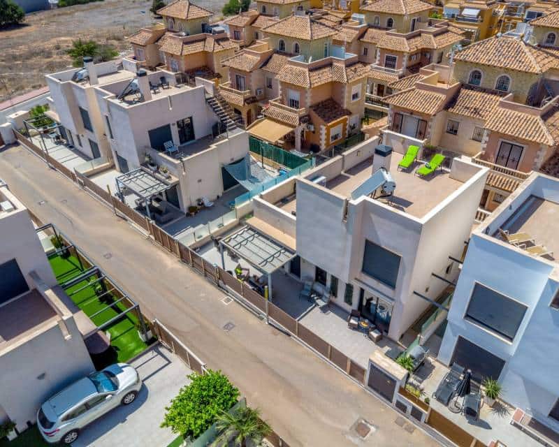 5 sypialnia Willa na sprzedaż w Aguas Nuevas z basenem - 439 000 € (Ref: 9506325)