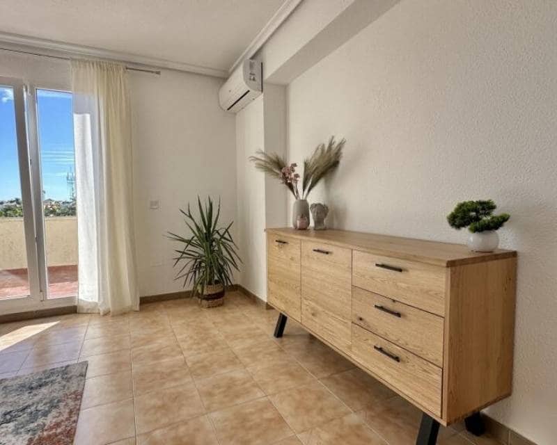 2 sovrum Takvåning till salu i Punta Prima - 247 000 € (Ref: 9506523)