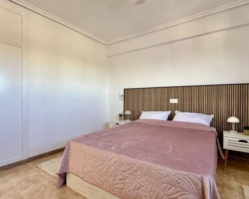 2 sovrum Takvåning till salu i Punta Prima - 247 000 € (Ref: 9506523)