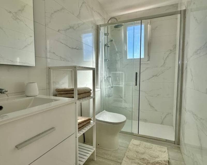 2 sovrum Takvåning till salu i Punta Prima - 247 000 € (Ref: 9506523)