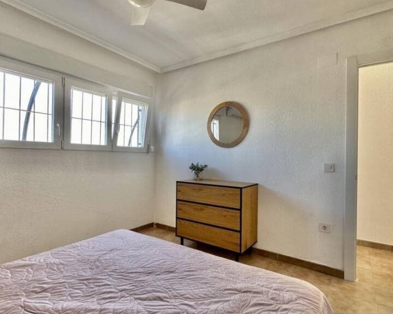 2 sovrum Takvåning till salu i Punta Prima - 247 000 € (Ref: 9506523)