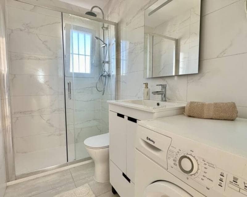 2 sovrum Takvåning till salu i Punta Prima - 247 000 € (Ref: 9506523)