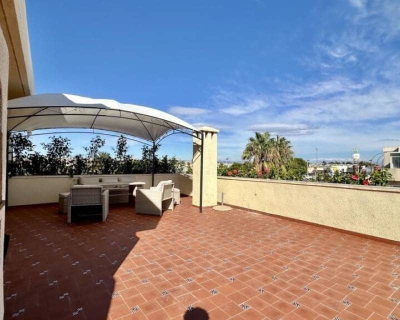 2 sovrum Takvåning till salu i Punta Prima - 247 000 € (Ref: 9506523)